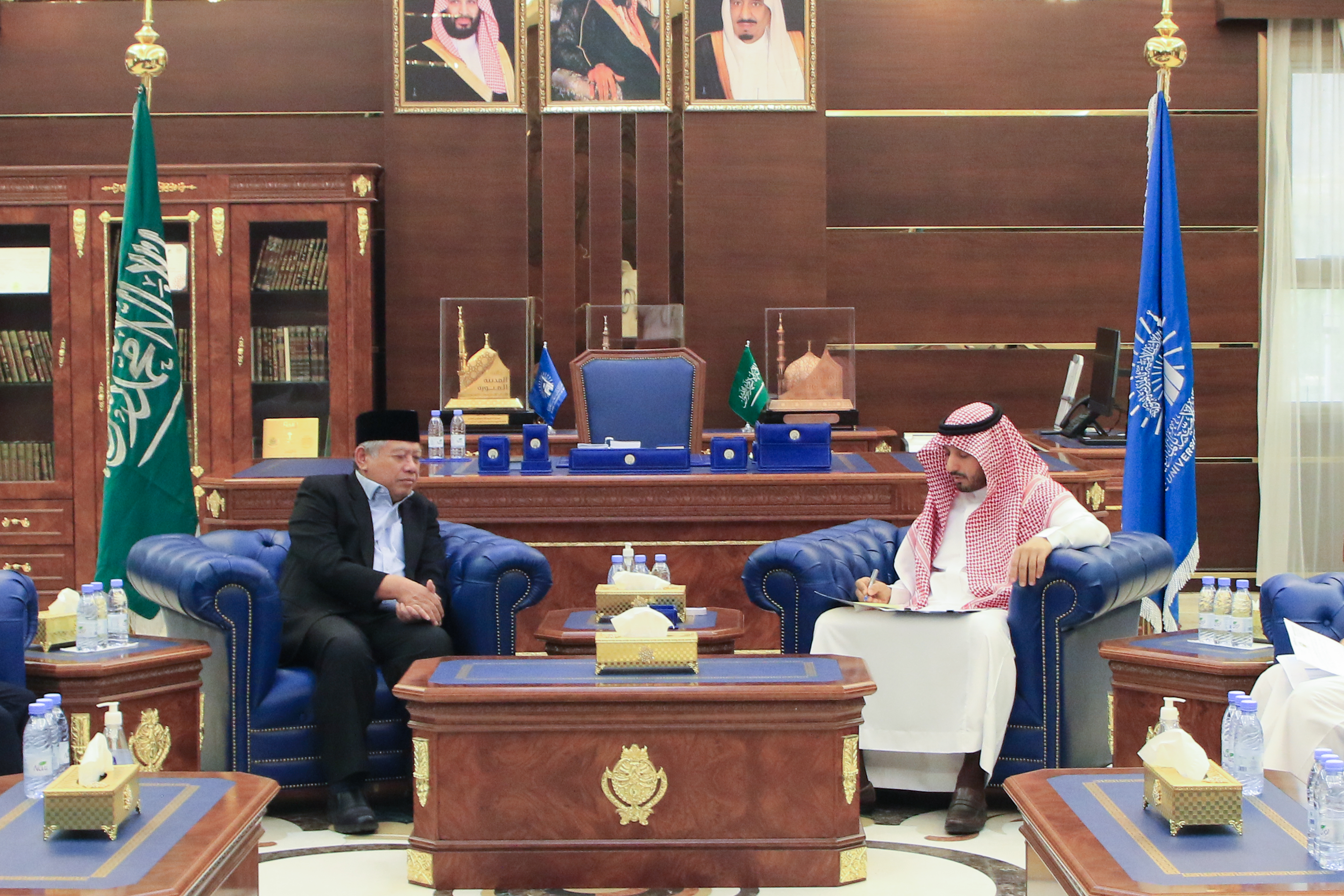 سمو رئيس الجامعة يستقبل السفير الإندونيسي